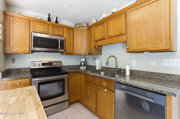 $335,000 | 207 Portland Place, Hubert, NC 28539