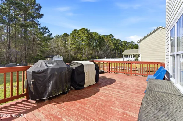 $335,000 | 207 Portland Place, Hubert, NC 28539