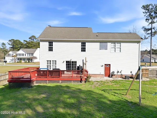 $335,000 | 207 Portland Place, Hubert, NC 28539