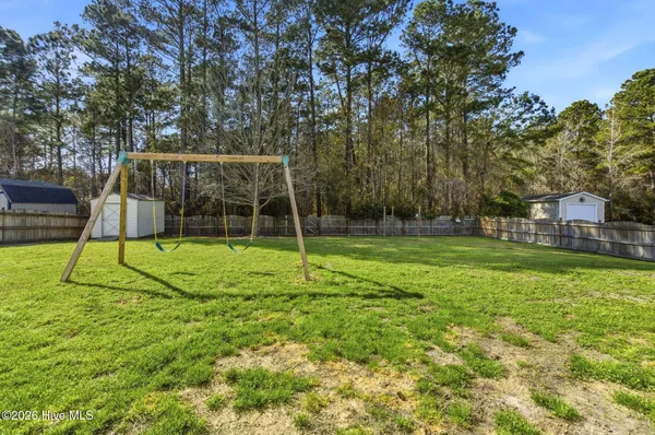 $335,000 | 207 Portland Place, Hubert, NC 28539