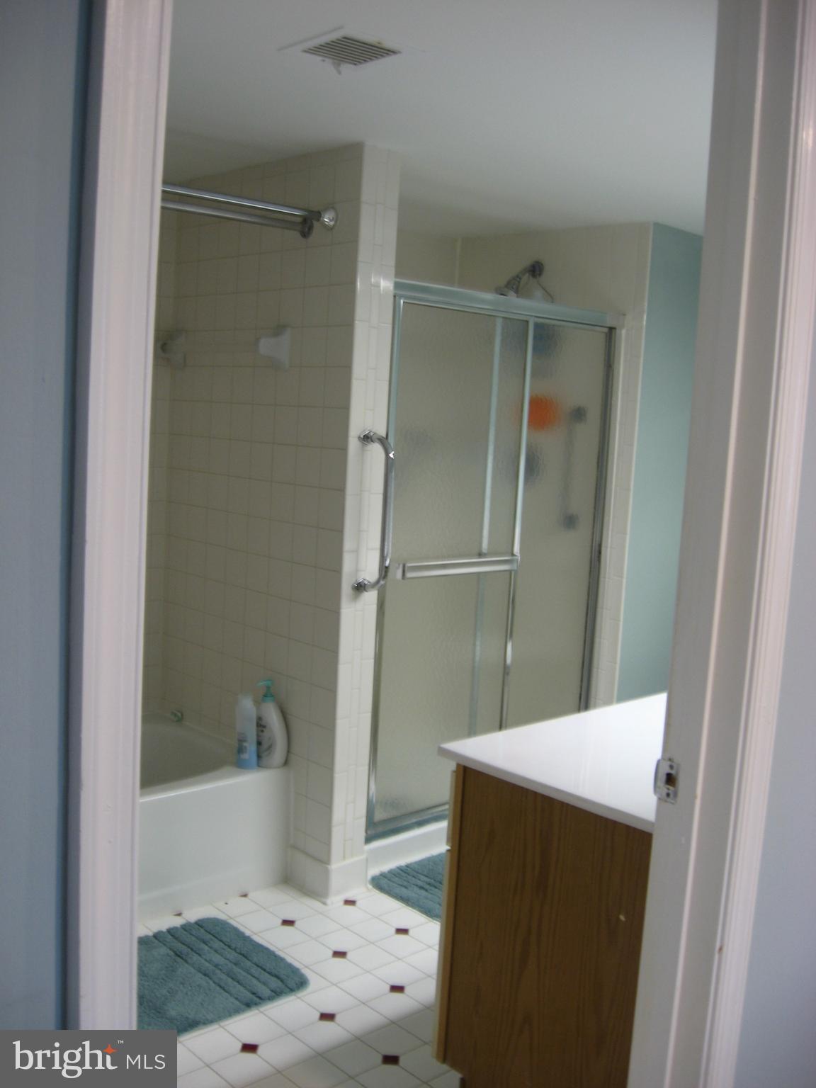 2901 Fallstaff Road, Unit 102 Baltimore, MD 21209 - Photo 17 of 28
