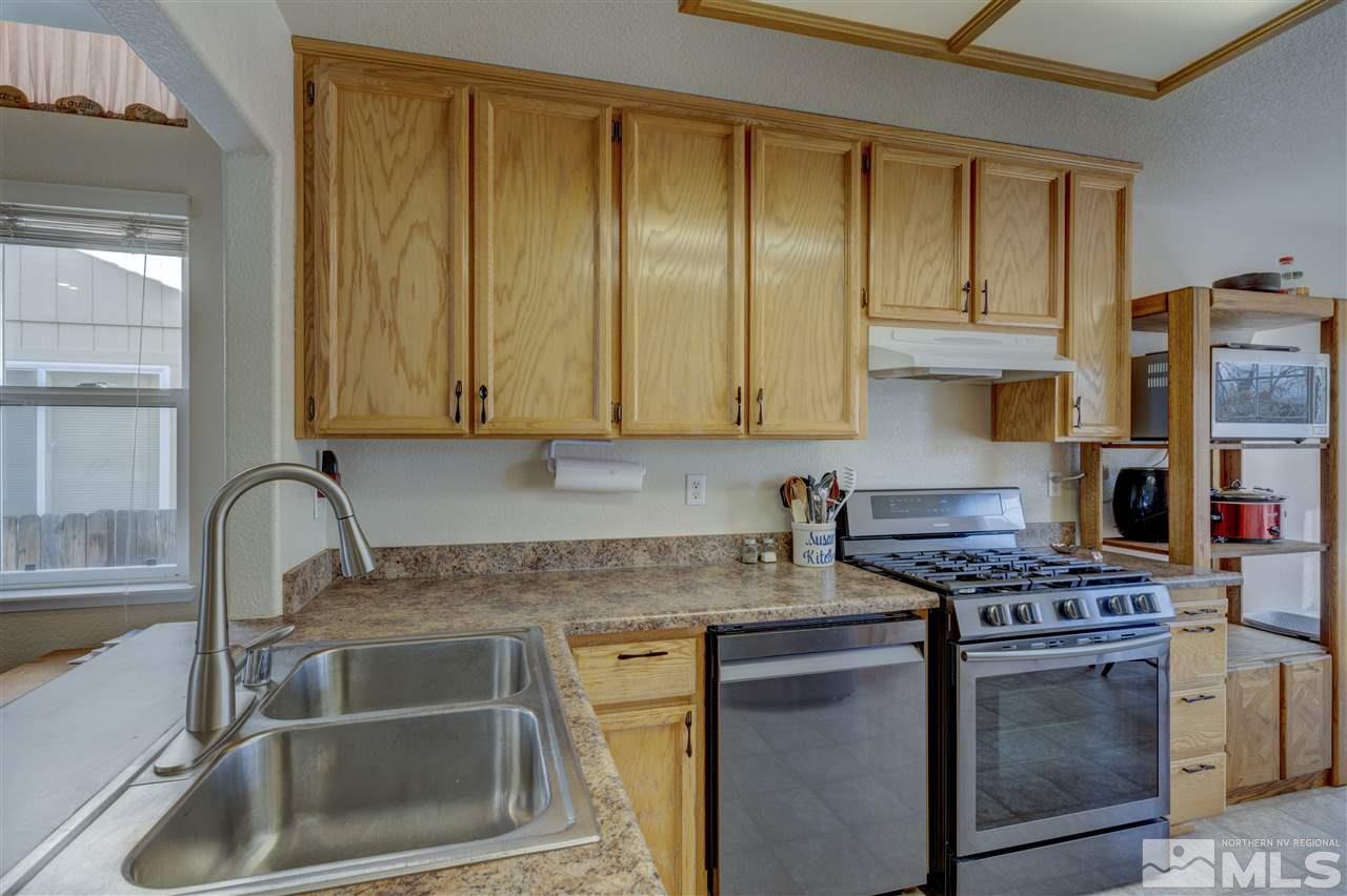 2665 Starks Way Reno, NV 89512 - Photo 4 of 21 Photo 4
