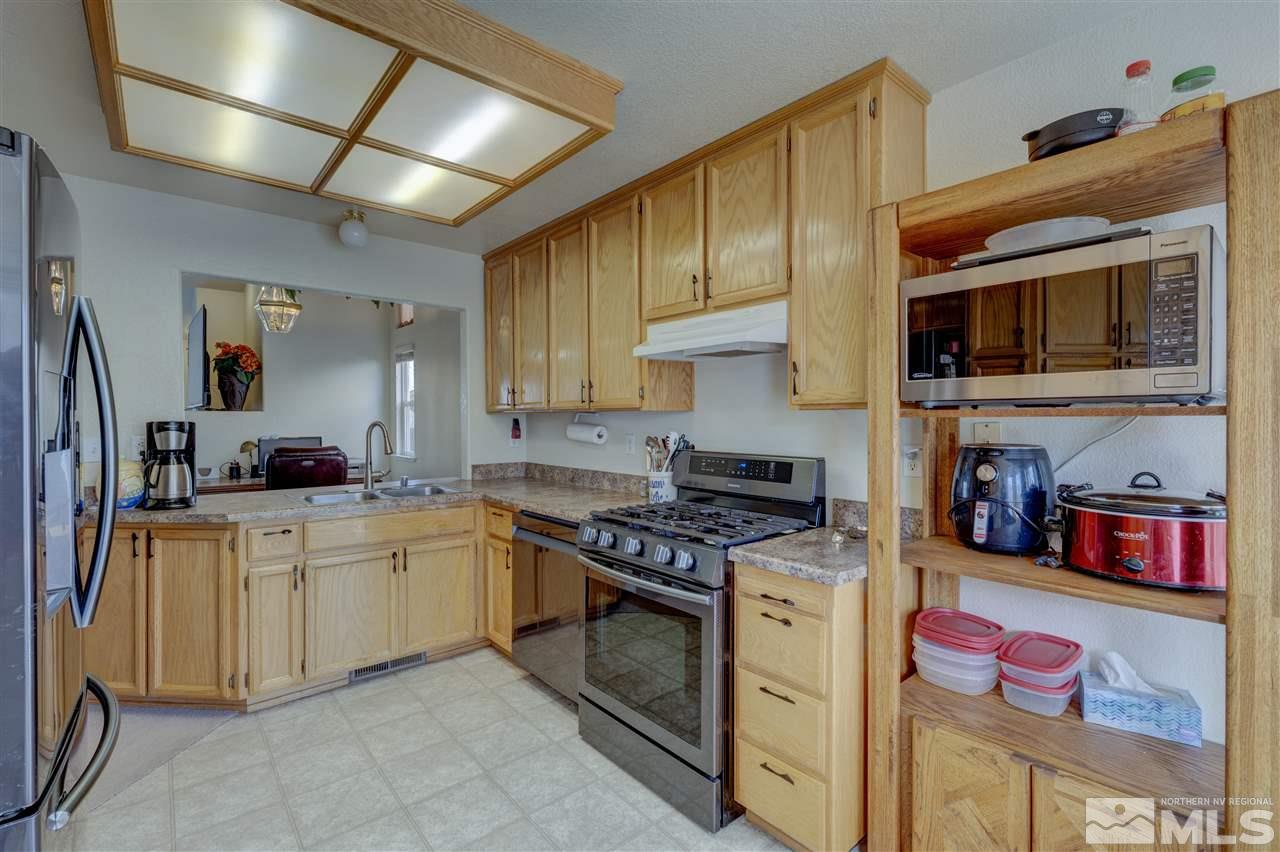 2665 Starks Way Reno, NV 89512 - Photo 5 of 21 Photo 5
