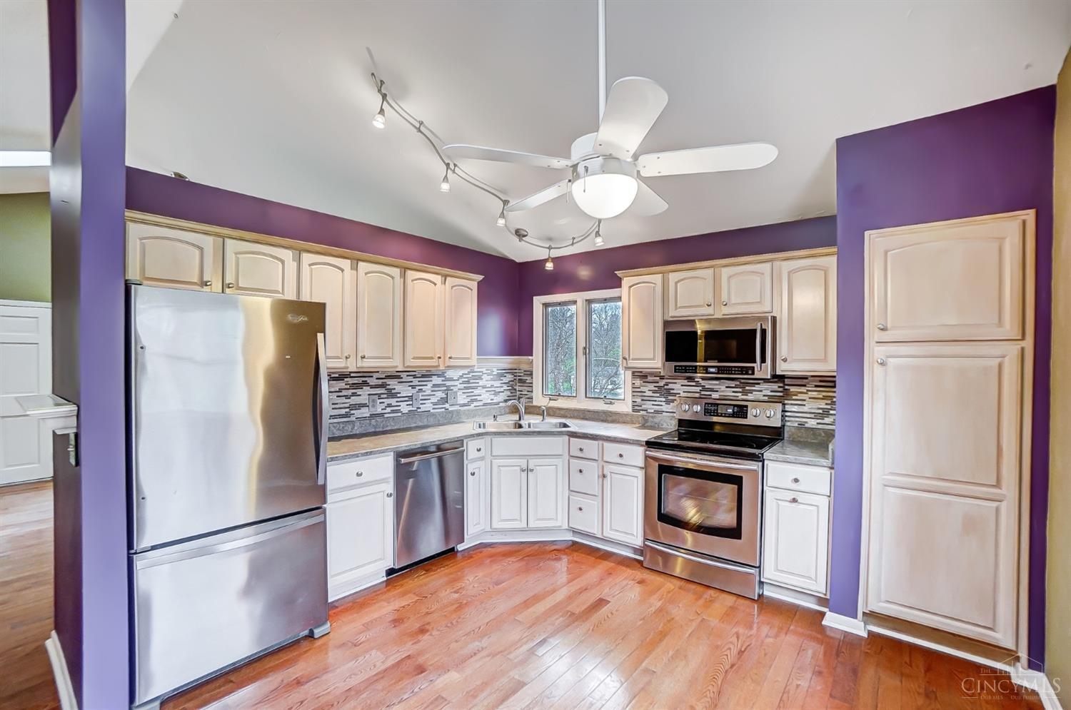 5880 Gaines Road Cincinnati, OH 45247 - Photo 9 of 37 Gallery Image 9