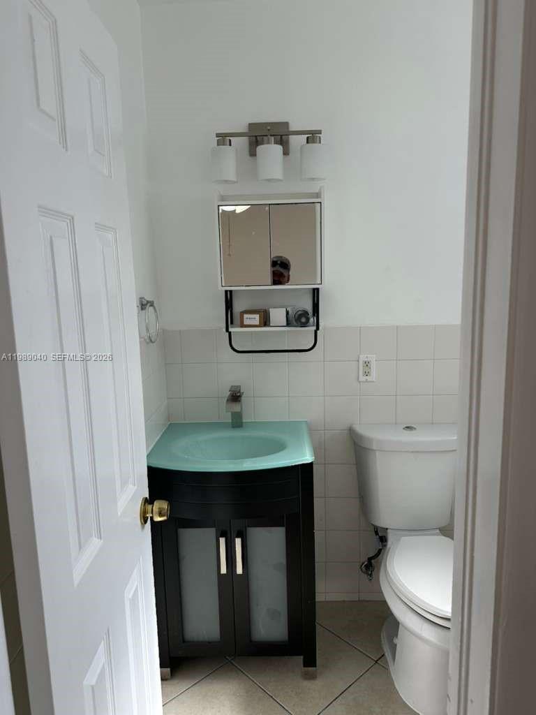 375 East 4th Street, Unit 4 Hialeah, FL 33010 - Photo 2 of 8
