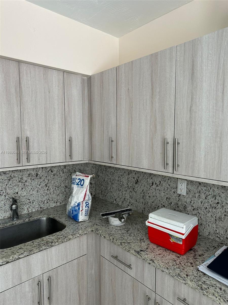 375 East 4th Street, Unit 4 Hialeah, FL 33010 - Photo 2 of 2