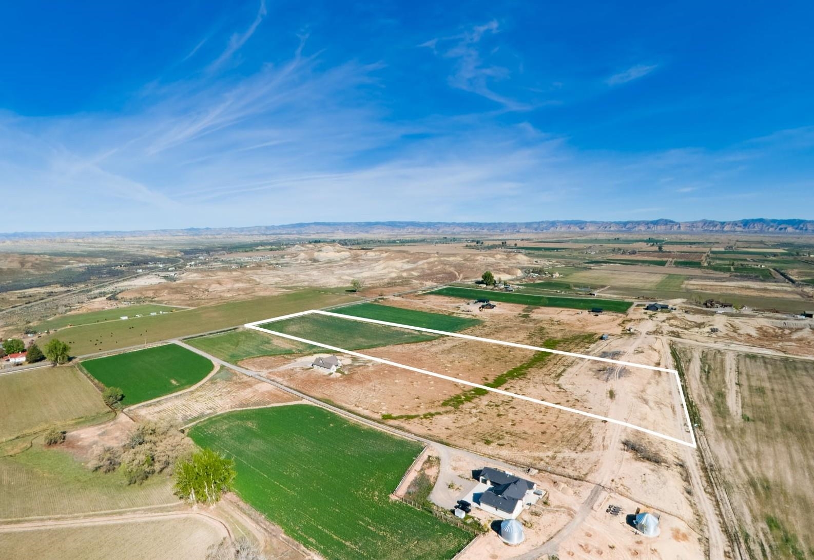 1664 8 Road Mack, CO 81525 - Photo 7 of 11 a view of an ocean and beach