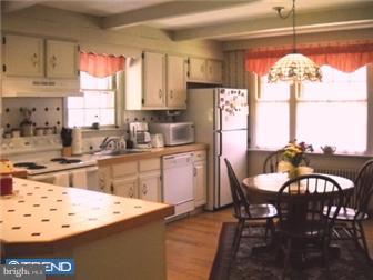1533 Yost Road Blue Bell, PA 19422 - Photo 4 of 7 Gallery Image 4