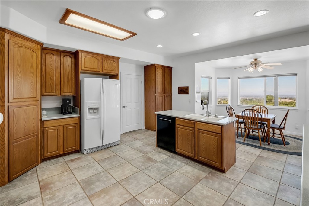 8727 Wintergreen Road Pinon Hills, CA 92372 - Photo 19 of 50