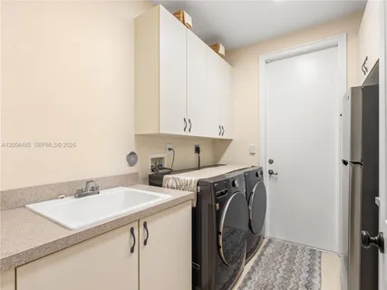 $2,599,000 | 14857 Southwest 38th Street, Davie, FL 33331