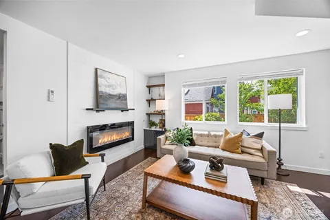 $785,000 | 10215 Evanston Avenue North, Unit 2, Seattle, WA 98133