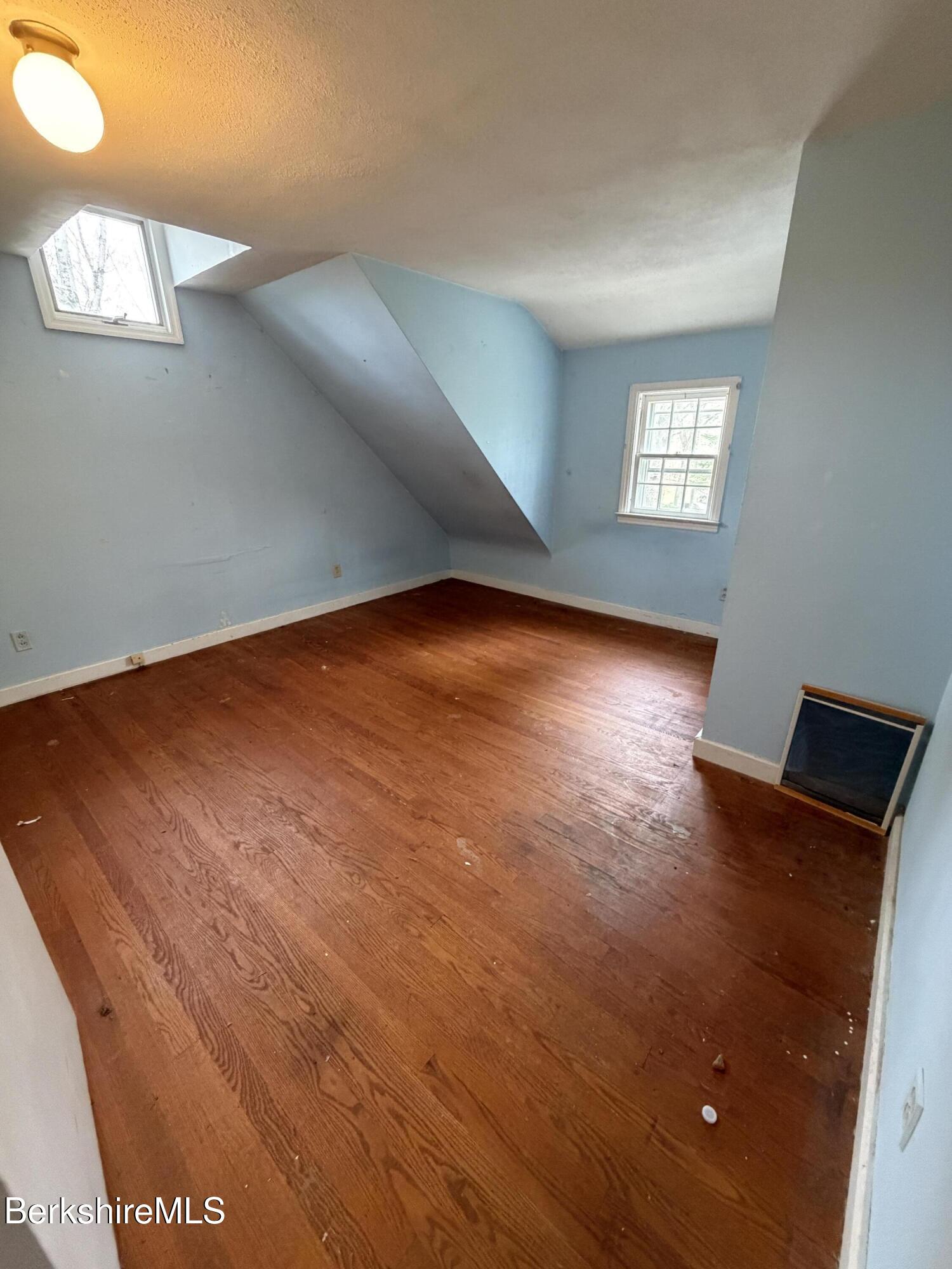 19 Upland Road Pittsfield, MA 01201 - Photo 14 of 17 IMG_0654
