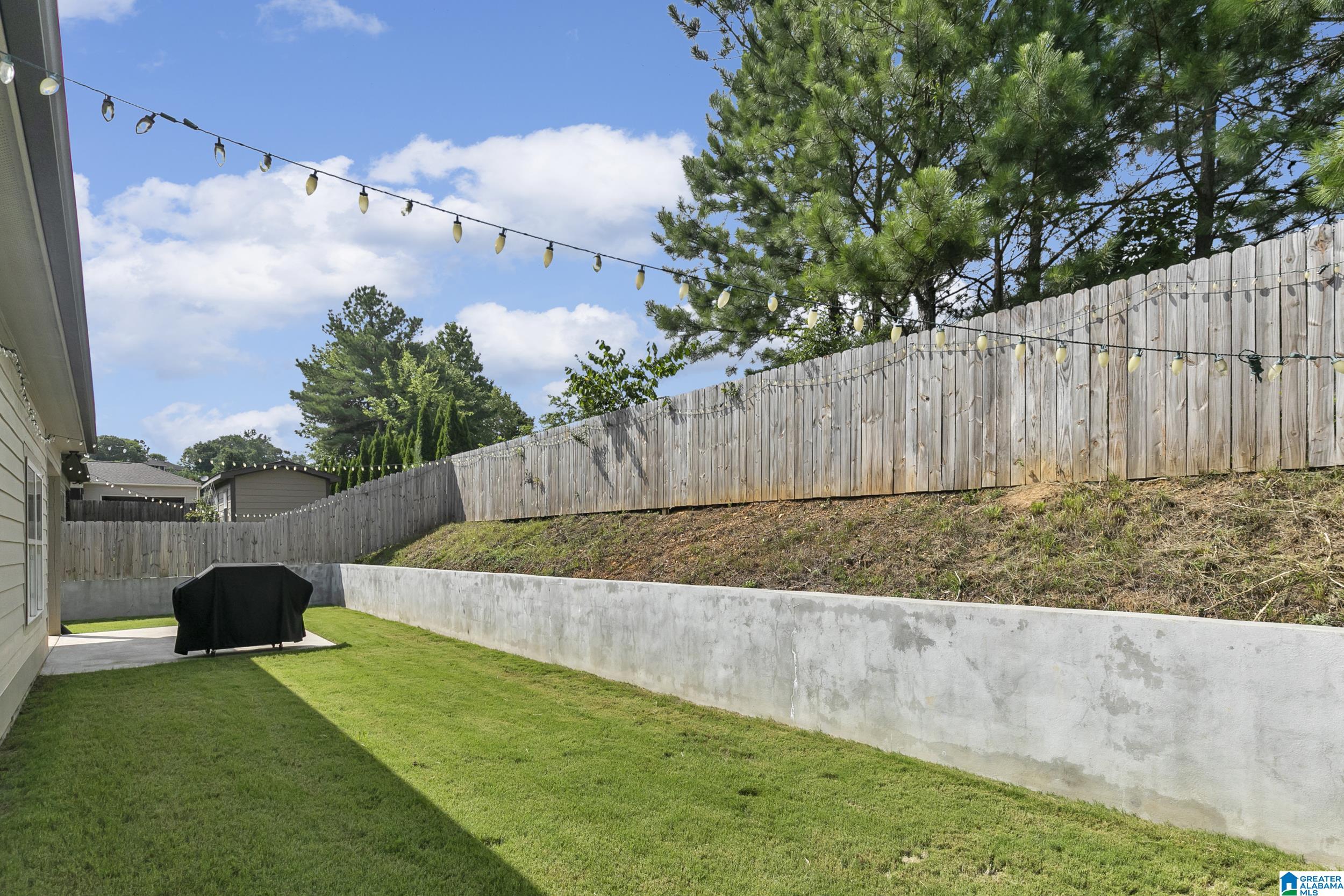 887 Valley Circle Leeds, AL 35094 - Photo 23 of 27