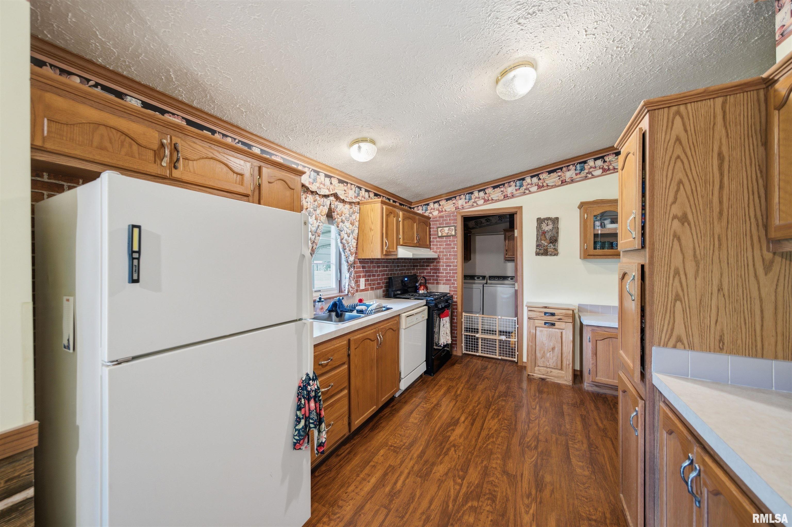 12806 North Whittaker Road Brimfield, IL 61517 - Photo 11 of 61
