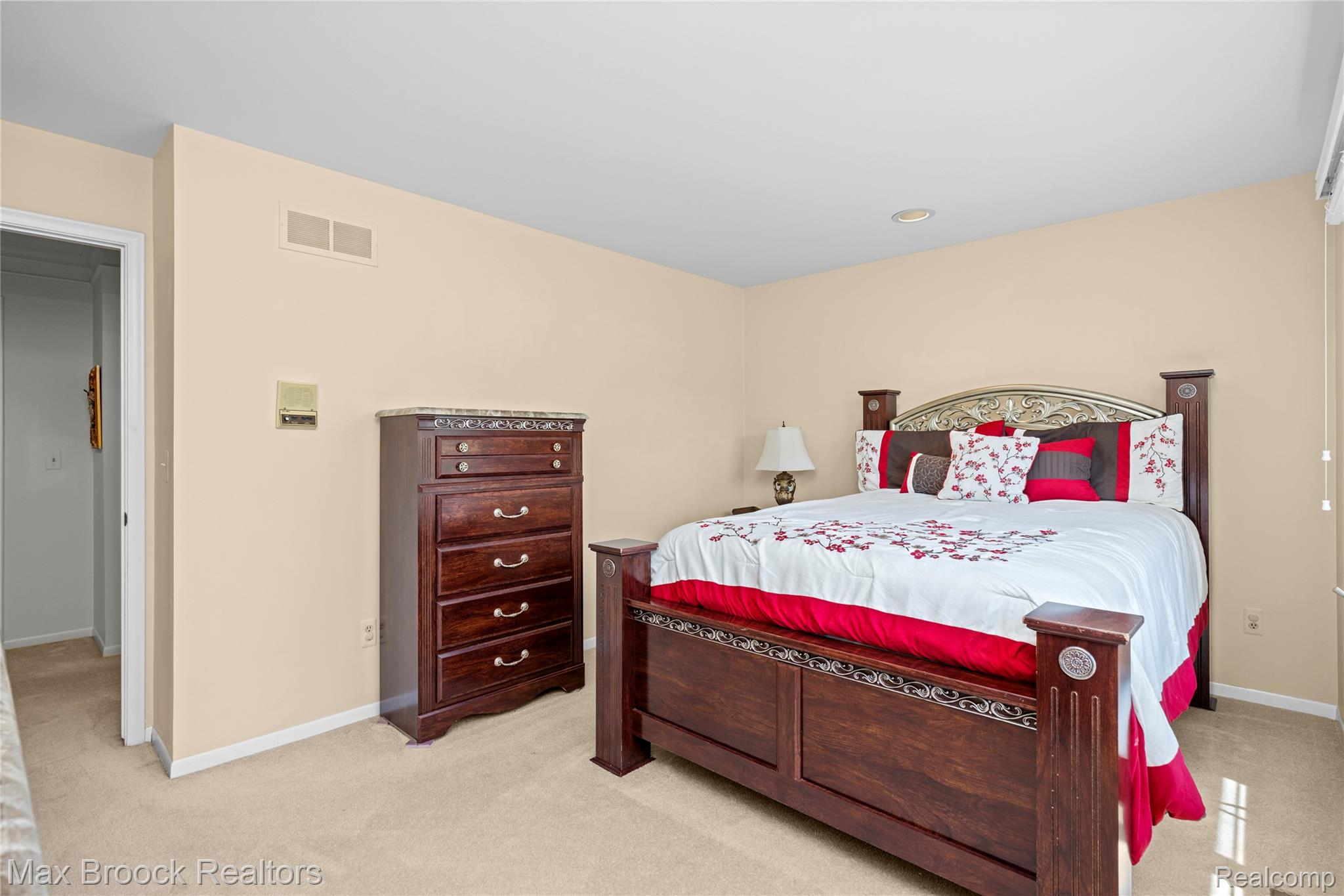 31223 Country Ridge Circle Farmington, MI 48331 - Photo 40 of 62