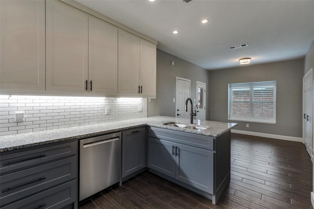 533 Raintree Circle Coppell, TX 75019 - Photo 18 of 38