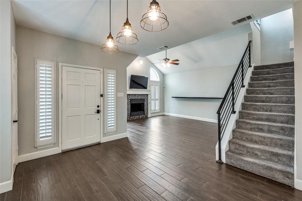 533 Raintree Circle Coppell, TX 75019 - Photo 4 of 38