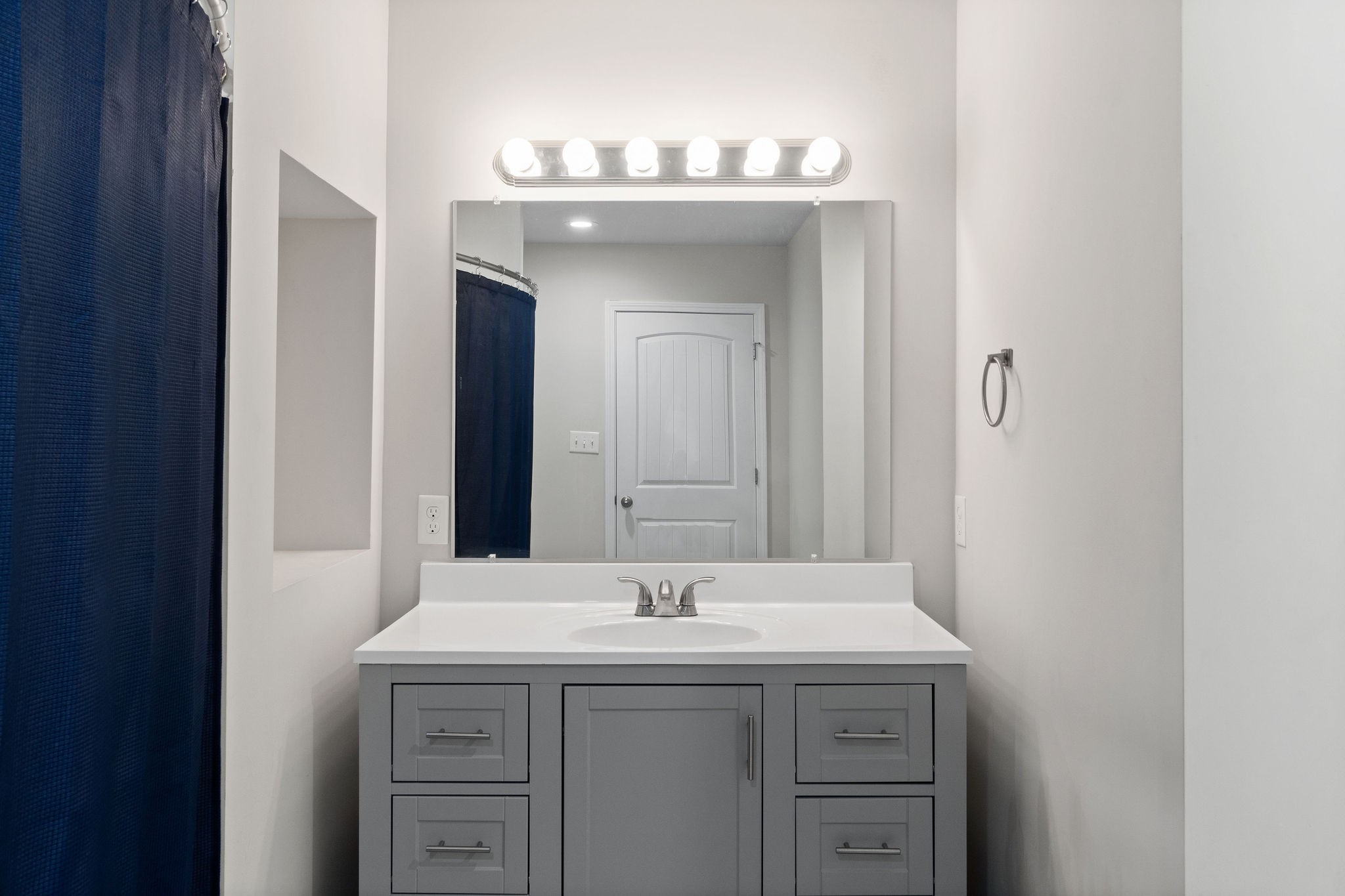 370 Rossview Road Clarksville, TN 37043 - Photo 18 of 28 Gallery Image 18