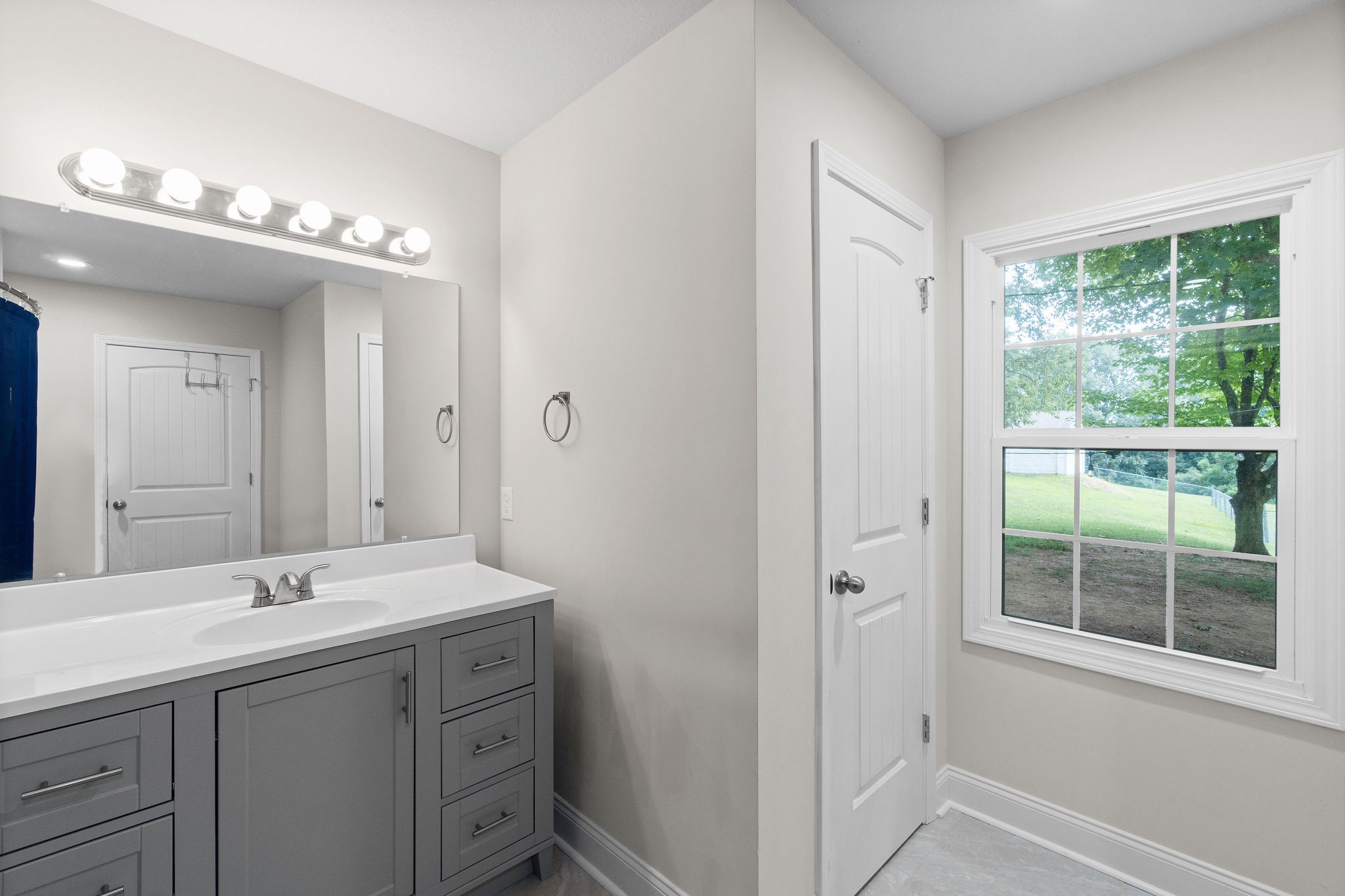 370 Rossview Road Clarksville, TN 37043 - Photo 19 of 28 Gallery Image 19