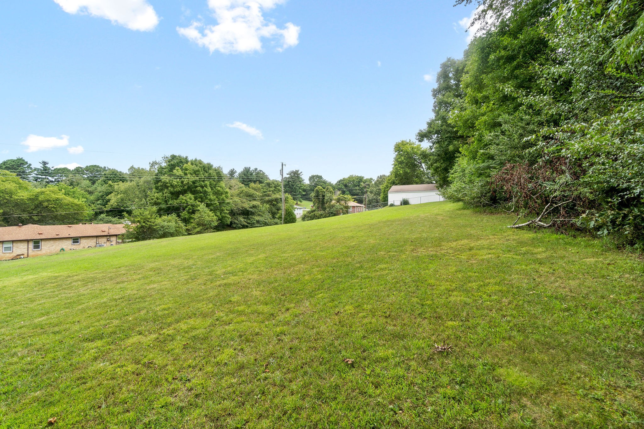 370 Rossview Road Clarksville, TN 37043 - Photo 23 of 28 Gallery Image 23