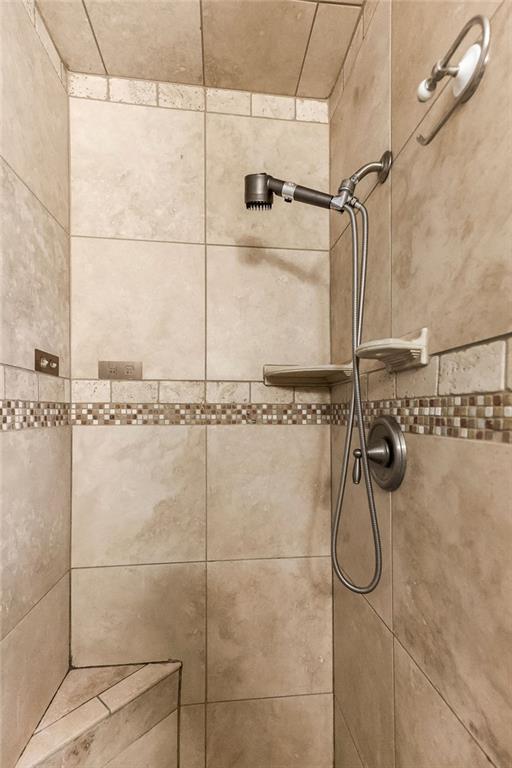 12107 Oak Ridge Road Independence, MO 64052 - Photo 17 of 30 Gallery Image 17