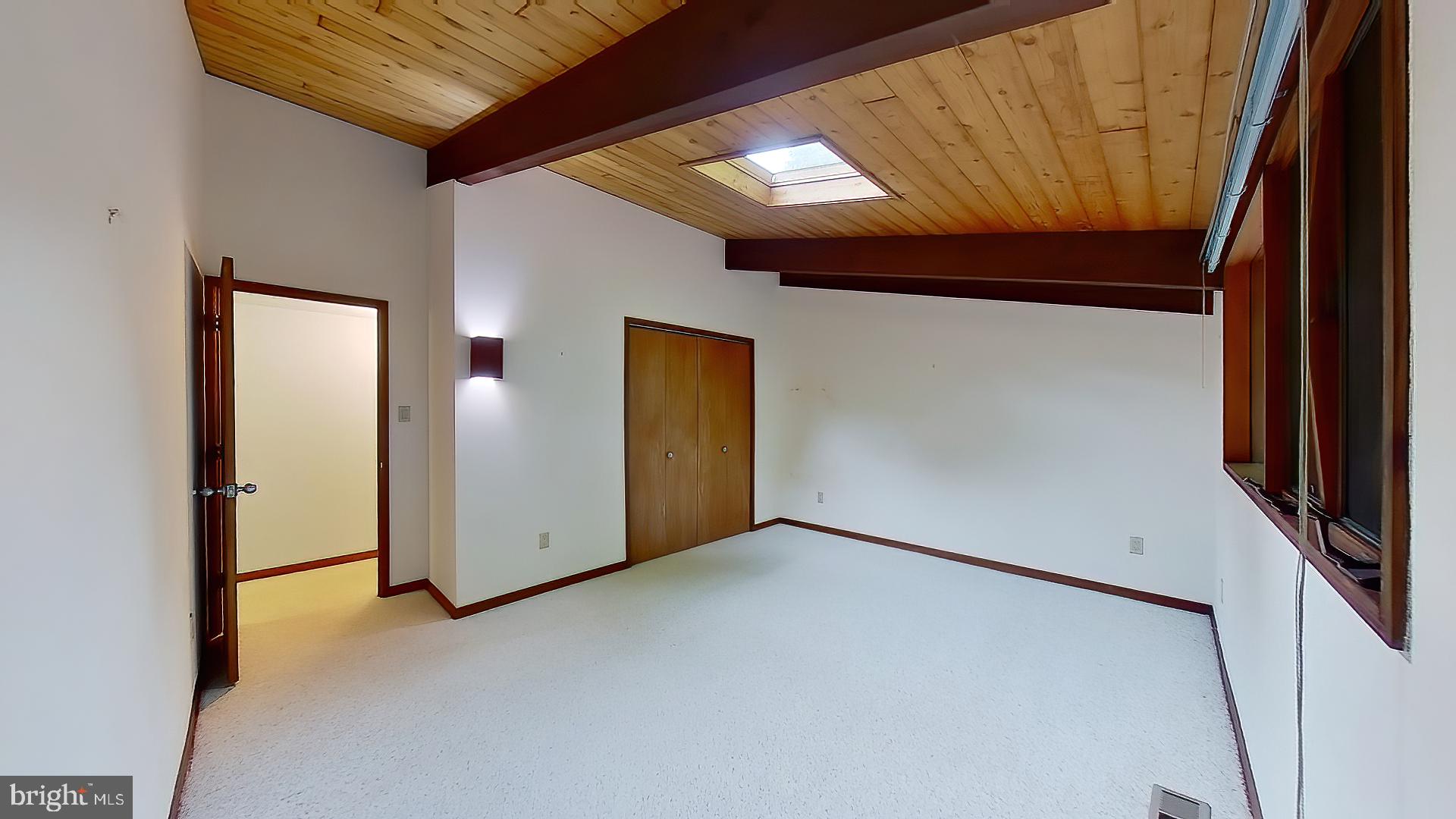 9218 Jeffery Road Great Falls, VA 22066 - Photo 18 of 40 Gallery Image 18
