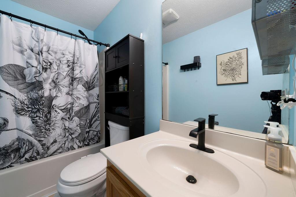 366 Pathfinder Circle Southeast Calhoun, GA 30701 - Photo 10 of 18