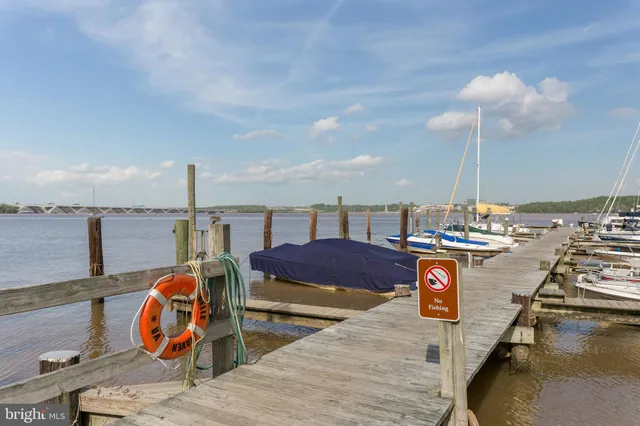 a view of a basketball court