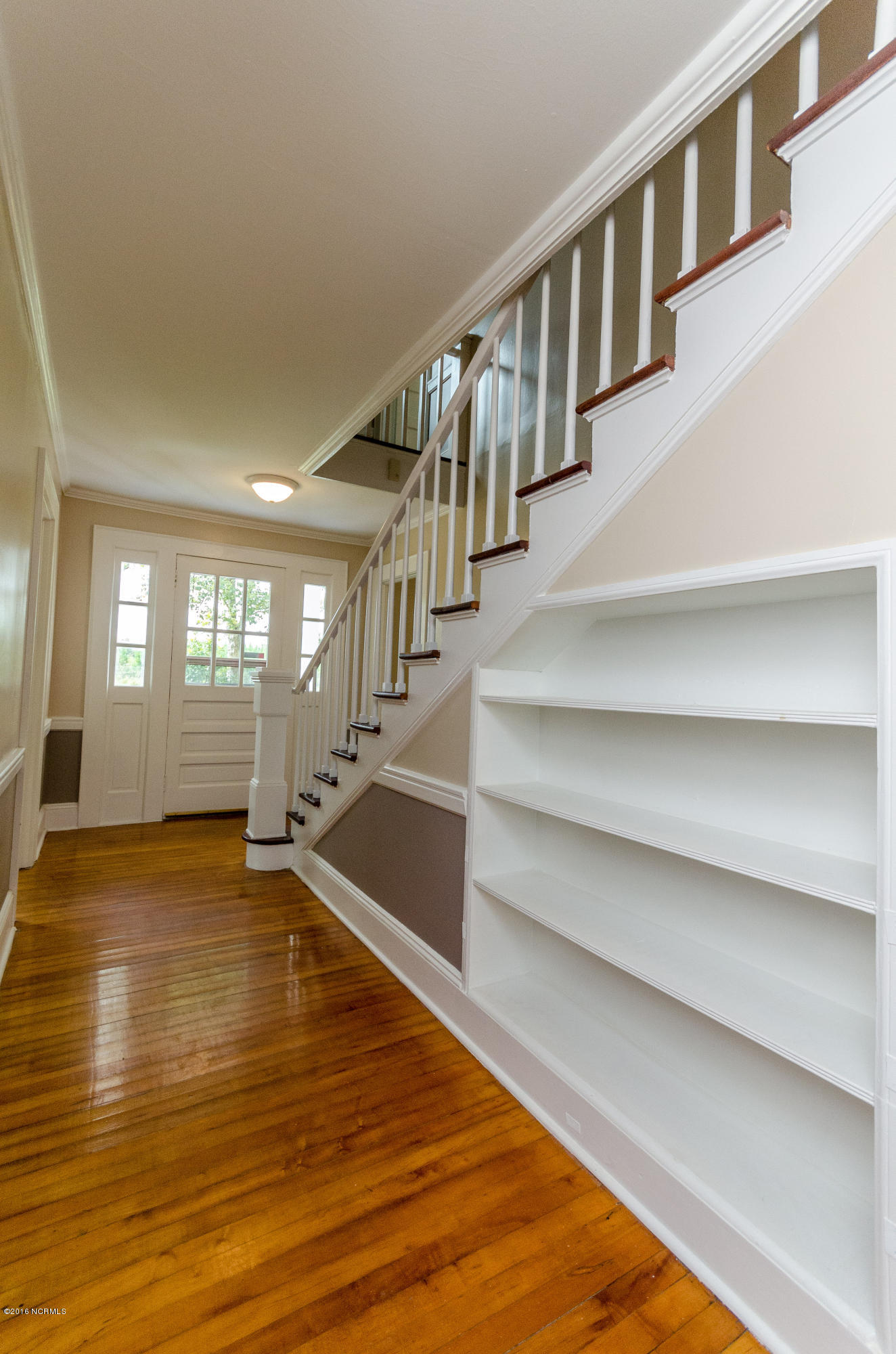 155 Starling Road Hubert, NC 28539 - Photo 15 of 40 Staircase