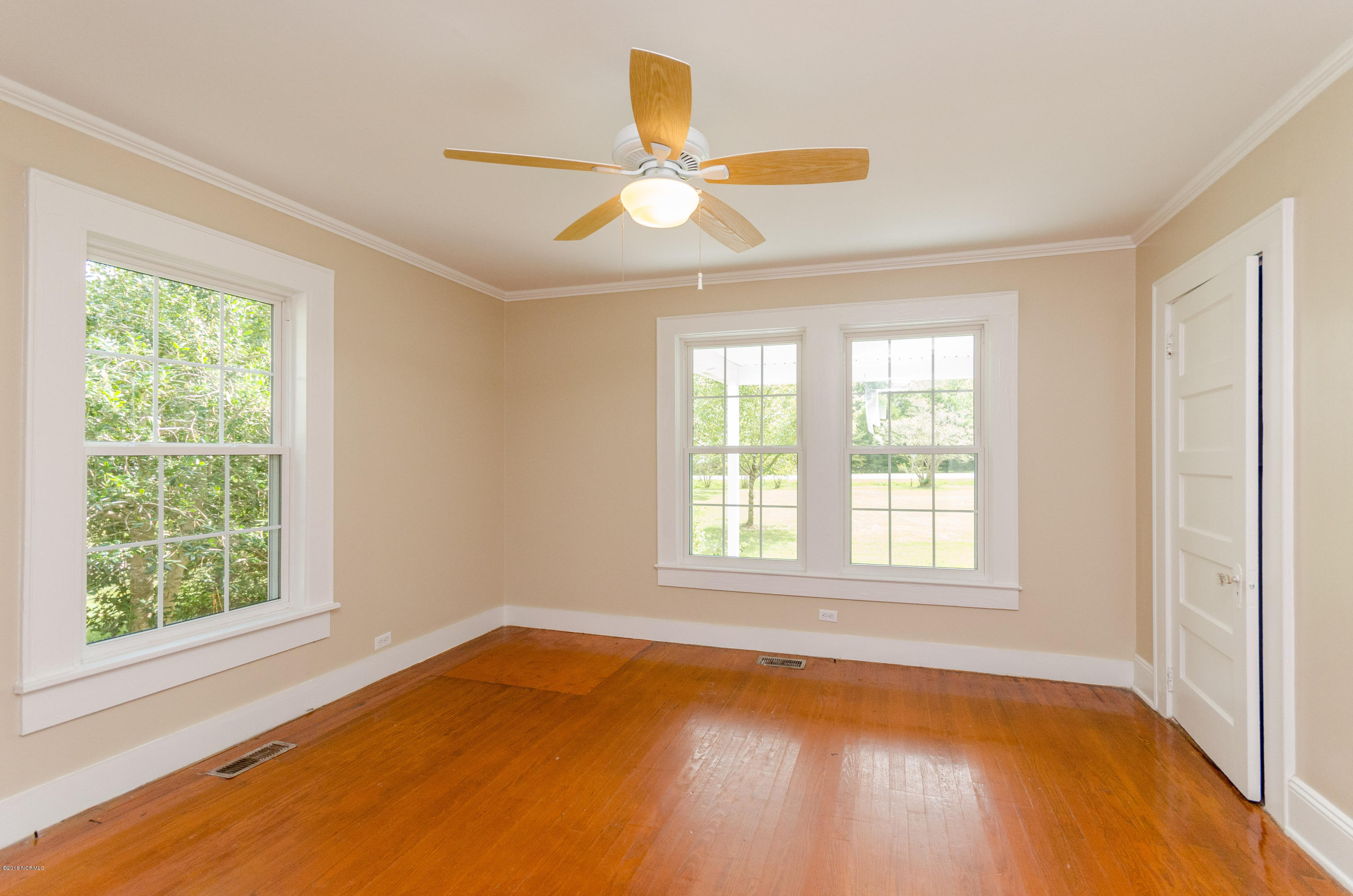 155 Starling Road Hubert, NC 28539 - Photo 24 of 40 Den/Office