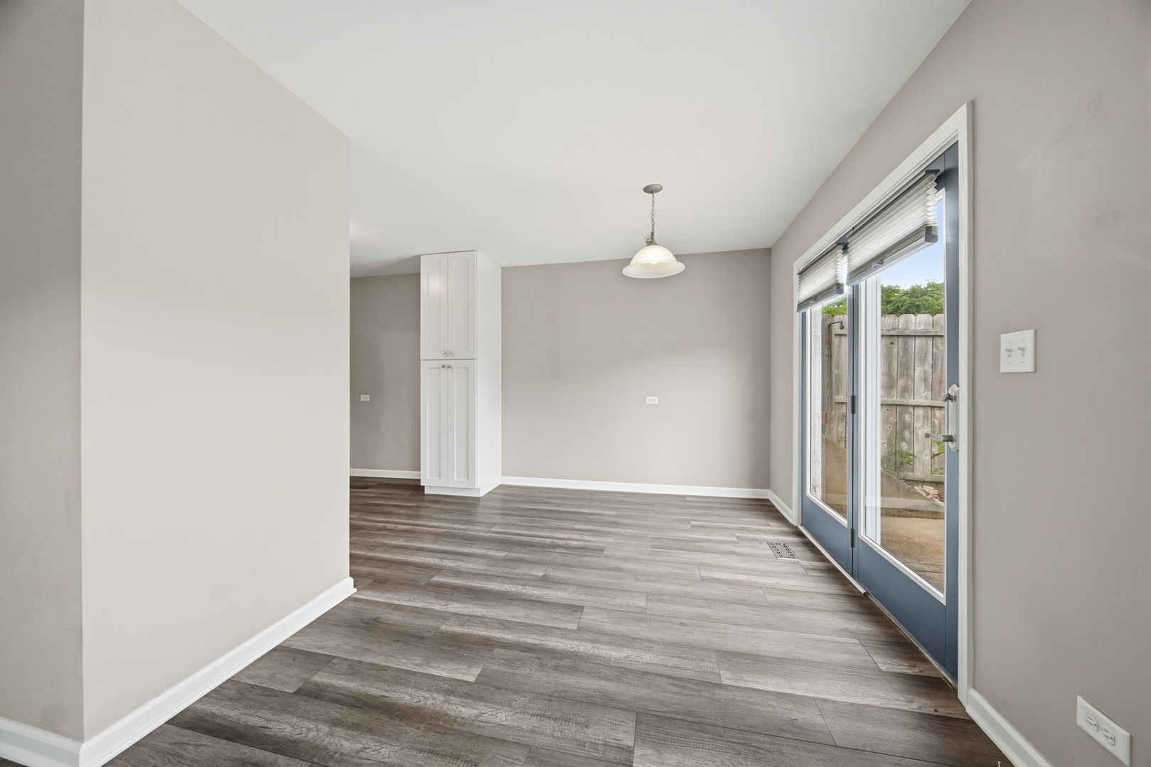 225 Mill Stream Drive Bolingbrook, IL 60440 - Photo 10 of 24