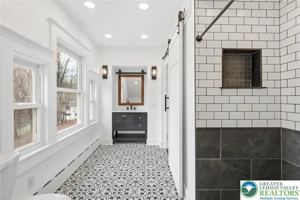 $315,000 | 802 Poplar Street, Clarks Summit, PA 18411