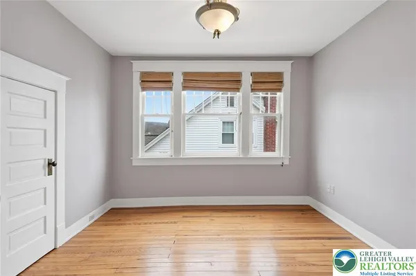 $315,000 | 802 Poplar Street, Clarks Summit, PA 18411