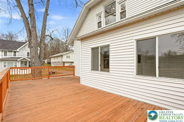 $315,000 | 802 Poplar Street, Clarks Summit, PA 18411