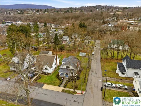 $315,000 | 802 Poplar Street, Clarks Summit, PA 18411