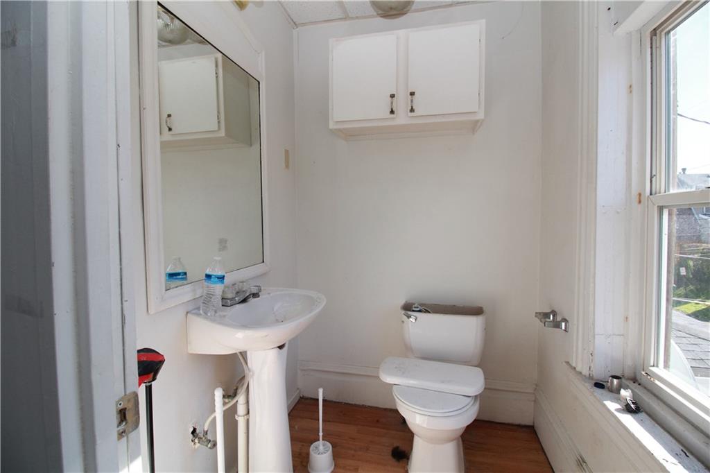 814 Etna Street McKees Rocks, PA 15136 - Photo 16 of 25