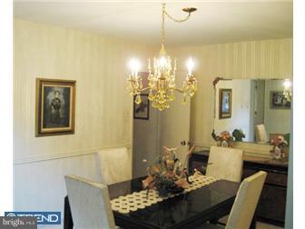 9108 Springview Road Philadelphia, PA 19115 - Photo 3 of 12 Dining Room