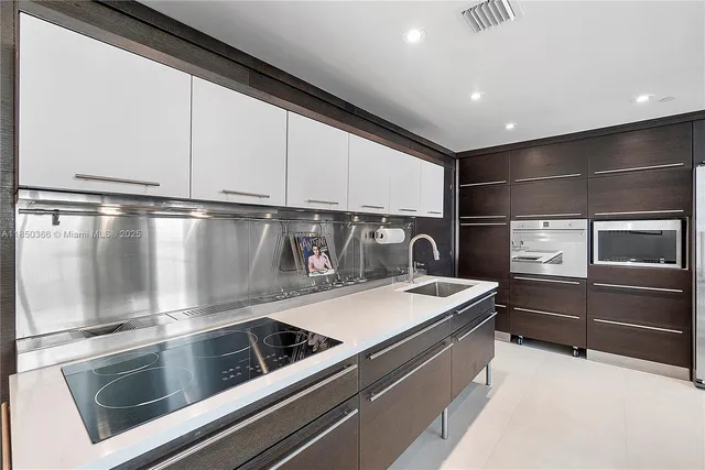 $585,000 | 6000 Collins Avenue, Unit 527, Miami Beach, FL 33140