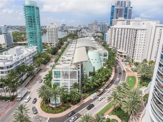 $585,000 | 6000 Collins Avenue, Unit 527, Miami Beach, FL 33140