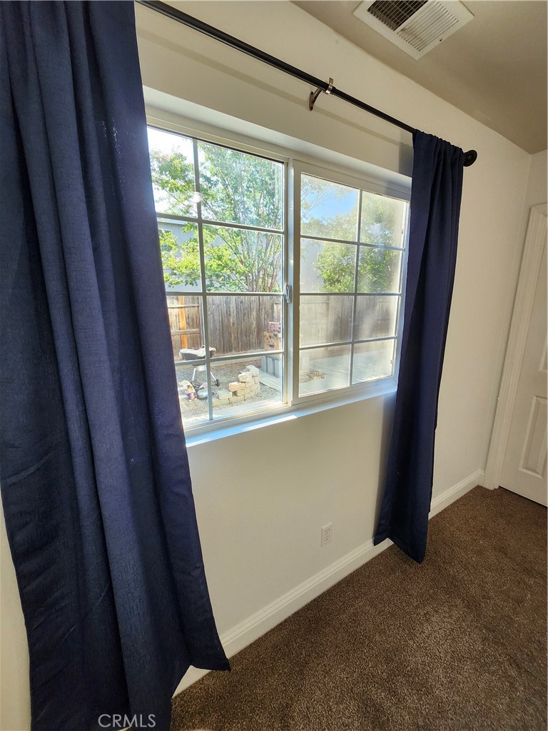 3758 Larkspur Avenue Merced, CA 95348 - Photo 36 of 39 downstairs primary