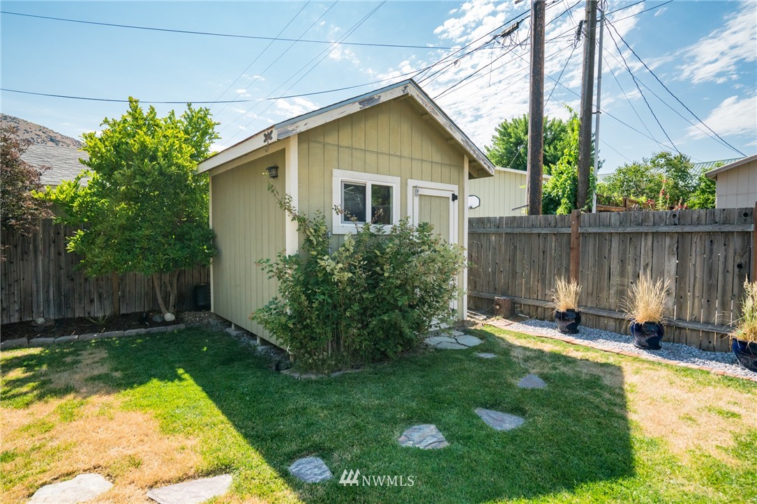 304 Riverside Drive Cashmere, WA 98815 - Photo 28 of 32 Gallery Image 28