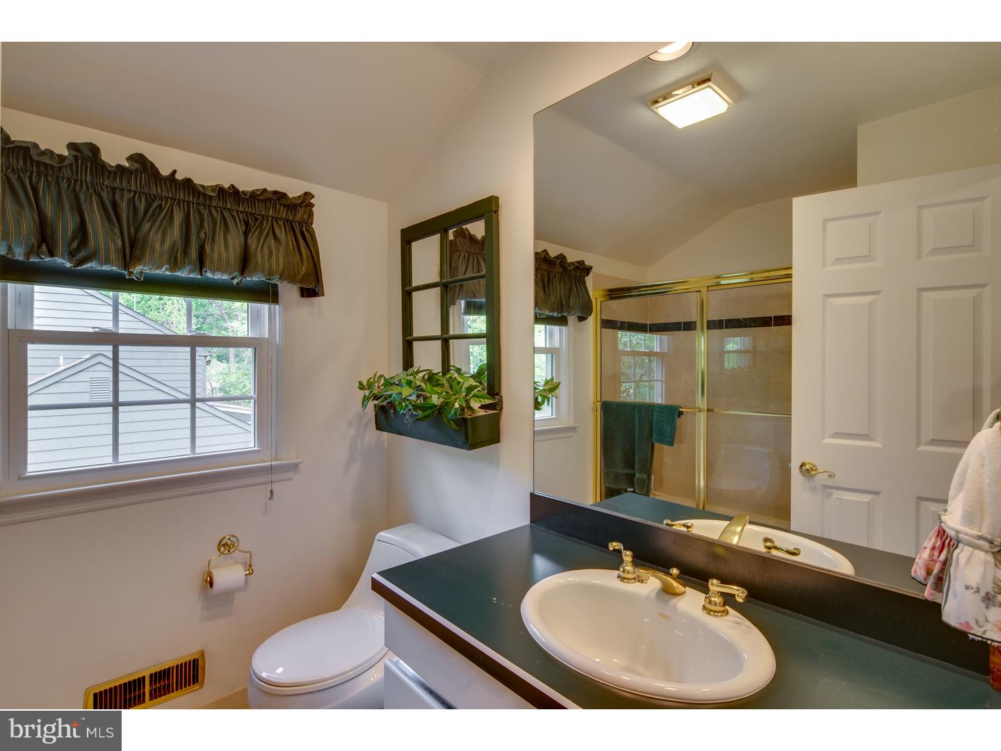 114 Warfield Road Cherry Hill, NJ 08034 - Photo 17 of 24