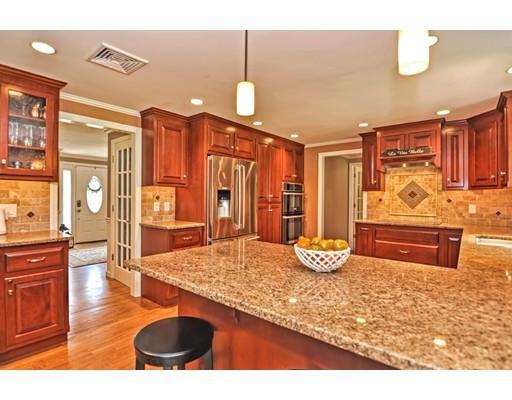 23 Townline Road Franklin, MA 02038 - Photo 8 of 42 Gallery Image 8