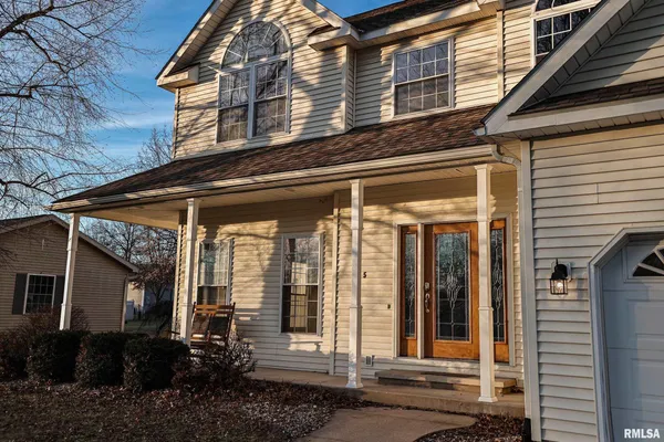 $345,000 | 5 Pheasant Lane, Pittsfield, IL 62363