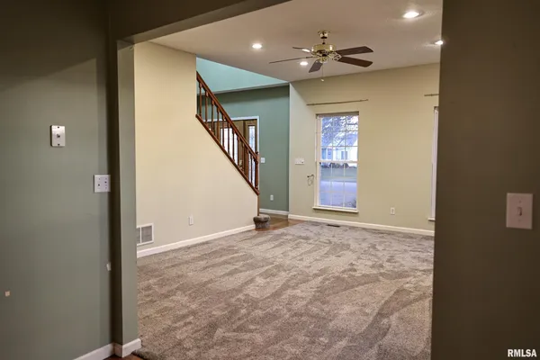 $345,000 | 5 Pheasant Lane, Pittsfield, IL 62363