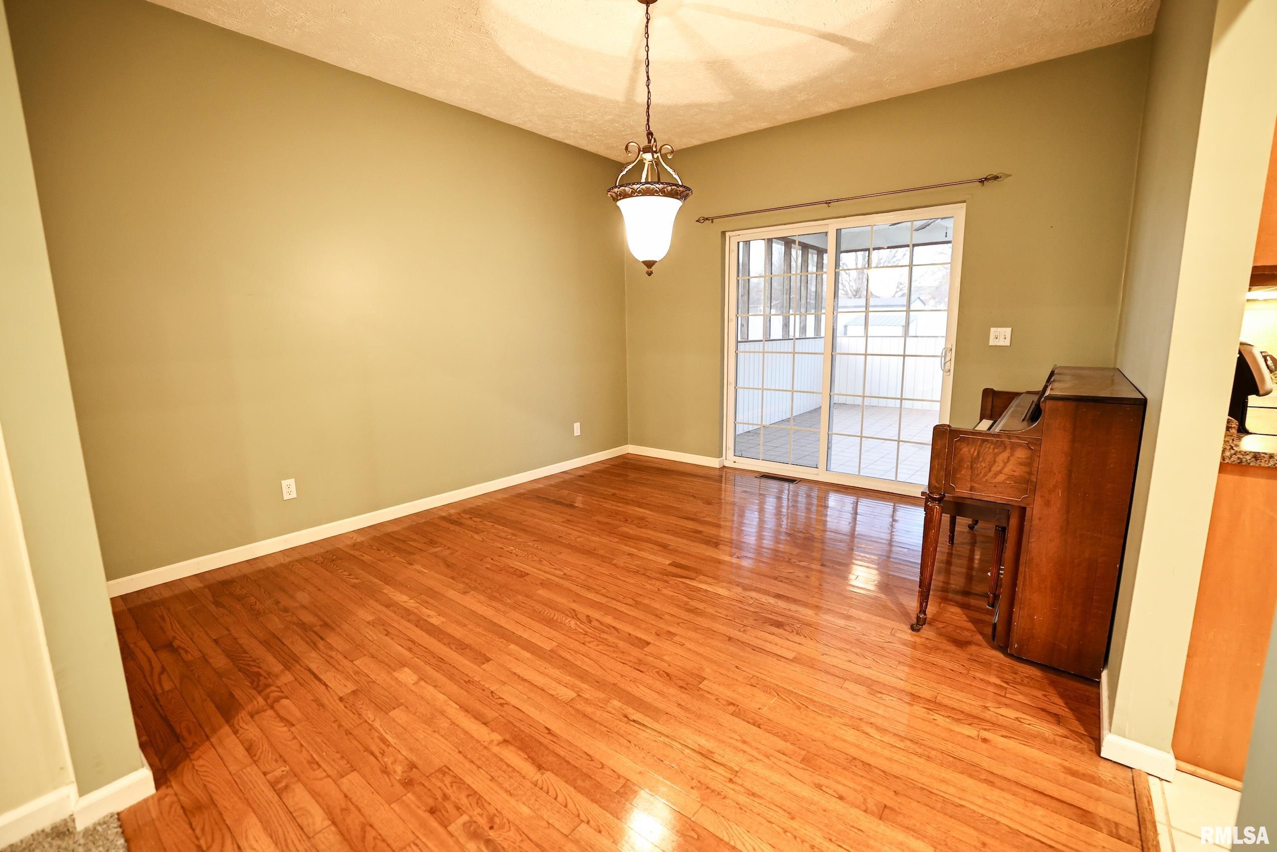 5 Pheasant Lane Pittsfield, IL 62363 - Photo 38 of 74