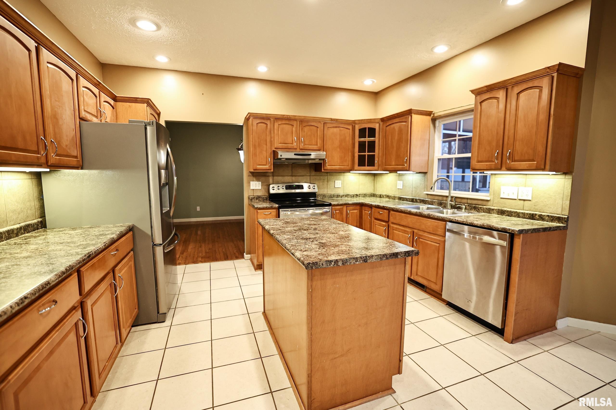 5 Pheasant Lane Pittsfield, IL 62363 - Photo 41 of 74