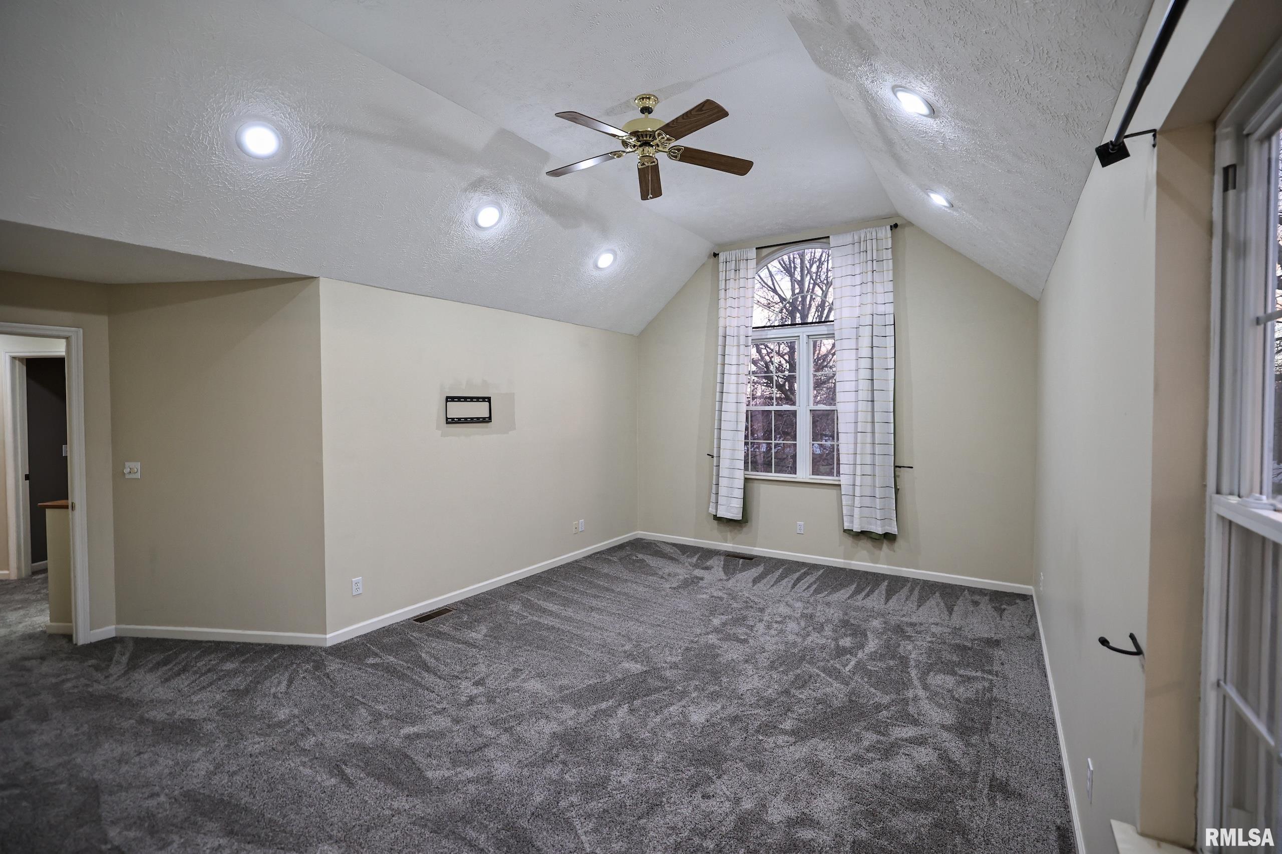 5 Pheasant Lane Pittsfield, IL 62363 - Photo 58 of 74