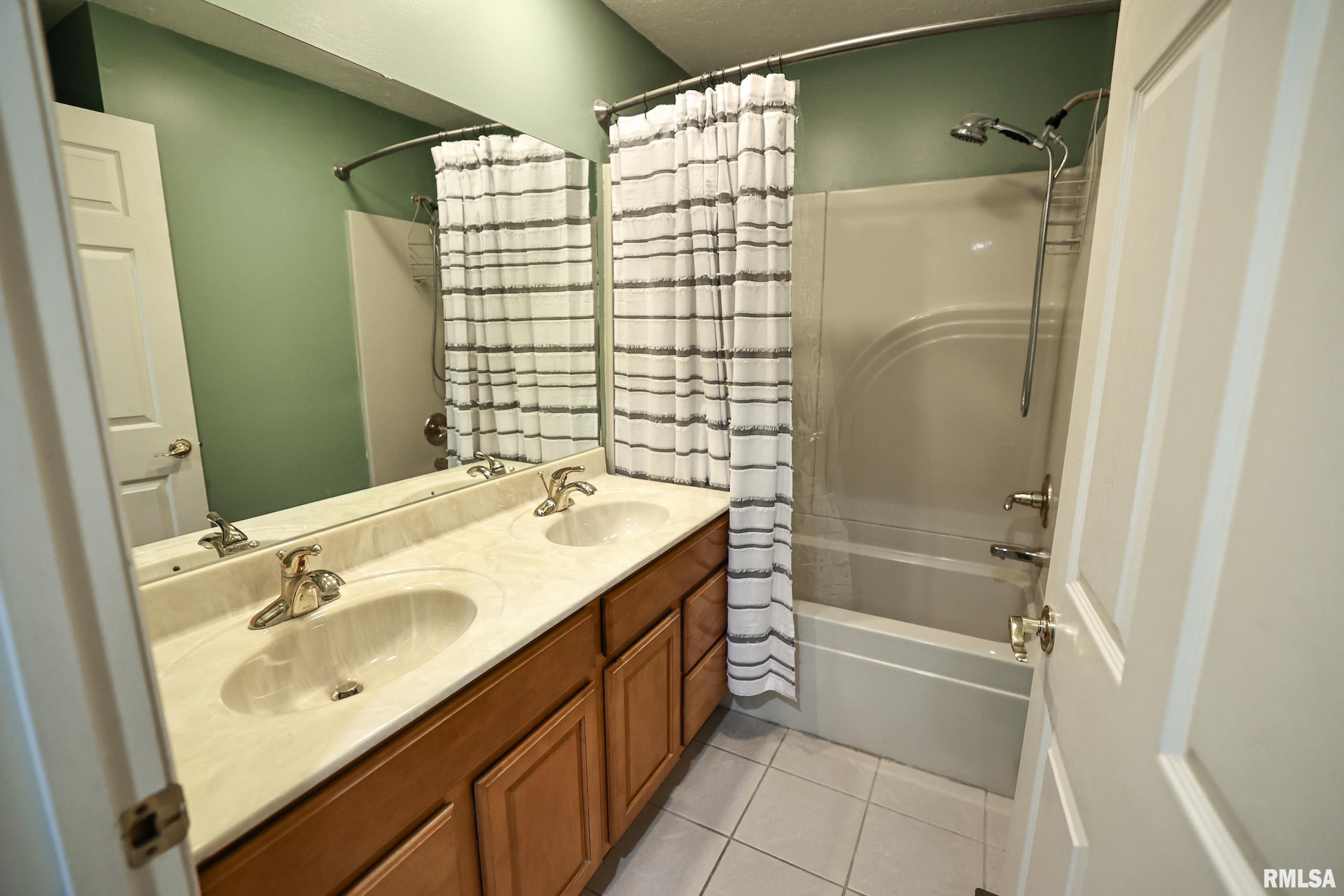 5 Pheasant Lane Pittsfield, IL 62363 - Photo 64 of 74