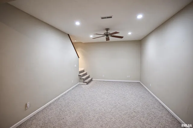 $395,000 | 5 Pheasant Lane, Pittsfield, IL 62363